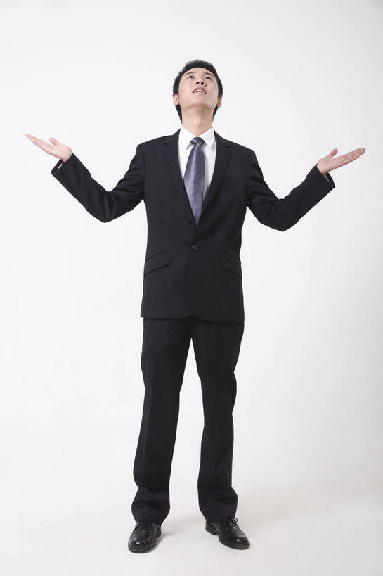 东方人,一个人,商务人士,握手,微笑,竖图,彩色,室内,白色背景,正面,衬衫,西装,商务,安全,成功,职员,亚洲,中年,伸展,套装,正装,平静,人像,工作,领带,年轻,生活,注视,黄种人,现代,东方,一个,白色,观察,看,手势,职业,健康,成年,成人,成熟,色彩,压力,友好,专注,舒展,金融,介绍,影棚,生活方式,经济,观看,宁静,察看,姿态,指向,关注,气质,目标,和平,安详,贸易,形象,太平,安适,安好,宁靖,男人,男性,亚洲人,中国人,年轻人,白领,商人,上班族,全身,衬衣,商业,白领阶层,办公室职员,升职,行为,bj174