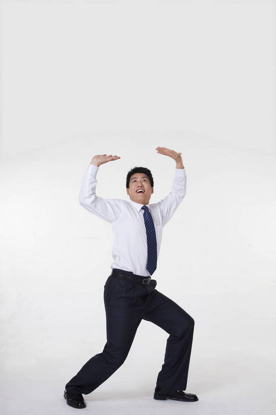 东方人,一个人,商务人士,办公室,站,微笑,竖图,彩色,室内,白天,白色背景,正面,衬衫,商务,时尚,快乐,纯洁,成功,信心,北京,中国,亚洲,仅一个人,正装,造型,工作,图片,领带,职业装,现代,职业,表情,活力,可爱,夸张,童年,童趣,自信,姿势,摄影,生活方式,场所,商务中心,童真,烂漫,无邪,天真,男人,男性,年轻男性,亚洲人,中国人,年轻人,白领,全身,影棚拍摄,办公,bj174