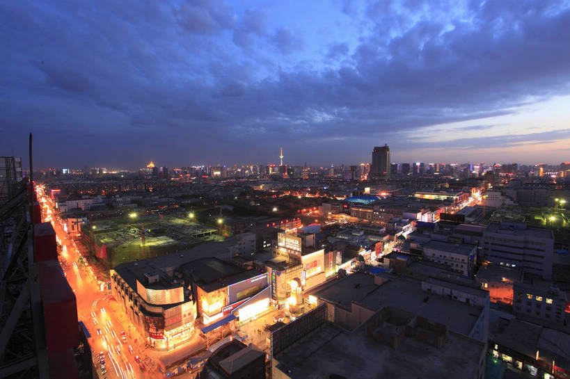 无人,横图,俯视,彩色,室外,特写,美景,城市风光,城市,道路,建筑,街道,路,夜景,公路,中国,图片,景观,灯光,交通,现代建筑,蓝天,景色,彩云,摄影,辽宁,沈阳,灯火辉煌,马路,bj174
