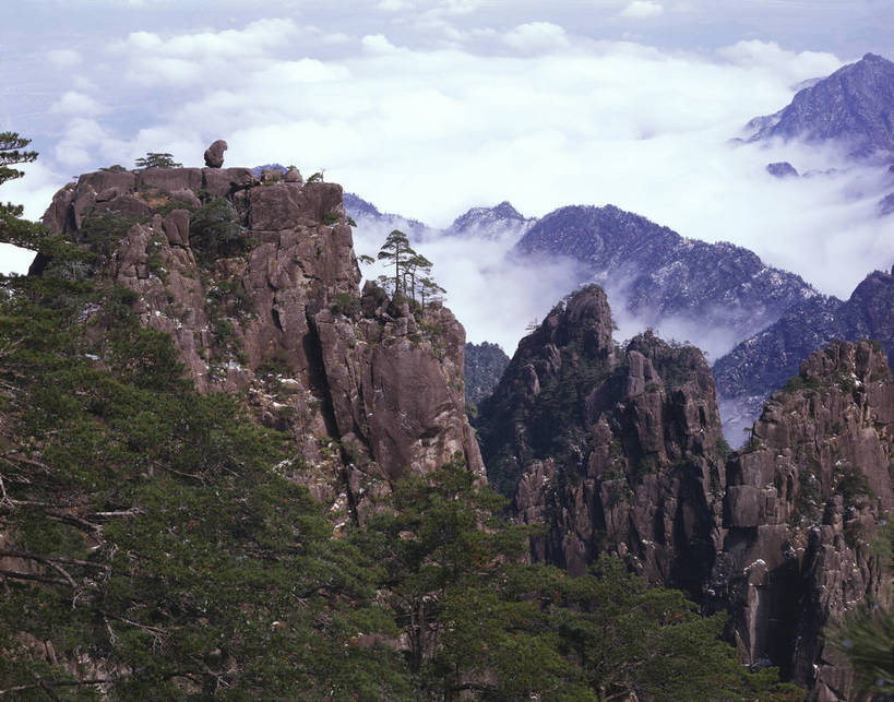 无人,横图,彩色,室外,白天,旅游,度假,黄山,美景,名胜古迹,山,山脉,标志建筑,地标,建筑,中国,亚洲,遗迹,图片,山峰,云海,巨石,山峦,古迹,文物,娱乐,建设,古建筑,风景,天空,自然,群山,享受,休闲,远景,旅游胜地,放松,摄影,地理,缭绕,风光,宁静,自然风光,古文明,东亚,安徽,安徽省,黄山市,中华人民共和国,华东地区,皖,仙境,黟山,世界地质公园,天下第一奇山,狮子峰,北海景区,猴子观海,黄山北海景区,bj174