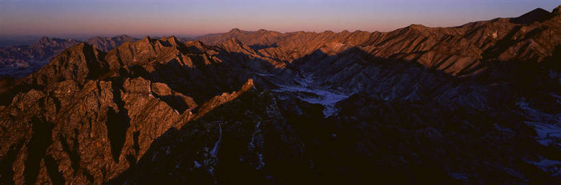 无人,横图,俯视,航拍,彩色,室外,白天,旅游,度假,美景,名胜古迹,山,山脉,标志建筑,地标,建筑,北京,长城,中国,亚洲,遗迹,图片,山峰,文化遗产,山峦,首都,古迹,文物,娱乐,建设,古建筑,风景,天空,自然,群山,享受,休闲,远景,旅游胜地,放松,摄影,地理,蜿蜒,古代建筑,风光,宁静,山脊,鸟瞰,中国文化,自然风光,万里长城,烽火台,古文明,东亚,世界文化遗产,中华人民共和国,北京市,京,北平,华北地区,怀柔区,高角度拍摄,箭扣长城,bj174