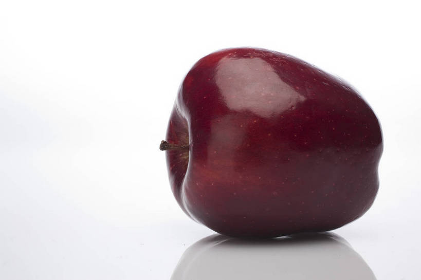 横图,彩色,室内,特写,抠图,白色背景,苹果,水果,中国,亚洲,完整,新鲜,光泽,图片,美味,食品,营养,蛇果,食物,一个,红色,红苹果,摄影,无公害,东亚,健康食品,影棚拍摄,bj174