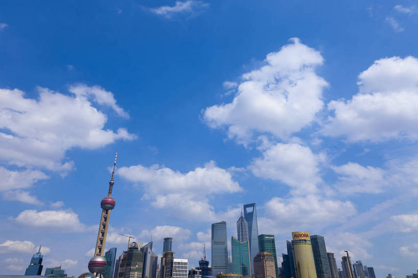 横图,彩色,室外,白天,旅游,办公楼,城市风光,城市,建筑,上海,中国,游人,图片,建筑群,辉煌,东方明珠,浦东,现代建筑,天空,地标建筑,外滩,旅游胜地,摩天大厦,摄影,环球金融中心,经济,文明,中国文化,陆家嘴,发展,繁荣,旅行,bj174