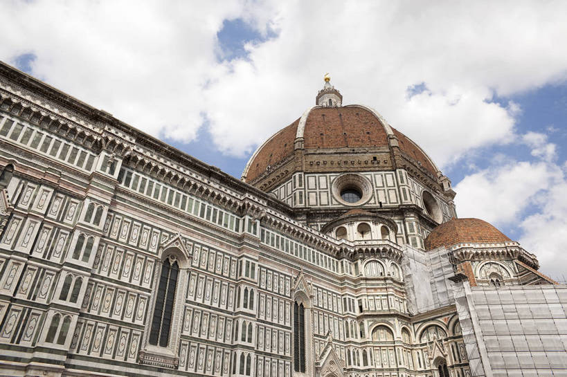 教堂,横图,彩色,室外,特写,白天,旅游,度假,名胜古迹,标志建筑,地标,建筑,意大利,佛罗伦萨,遗迹,图片,建筑群,古典,古迹,文物,娱乐,建设,古建筑,圆顶,地标建筑,享受,休闲,旅游胜地,放松,摄影,文明,古文明,哥特式建筑,世界文化遗产,圣母百花大教堂,旅行,传统文化,bj174