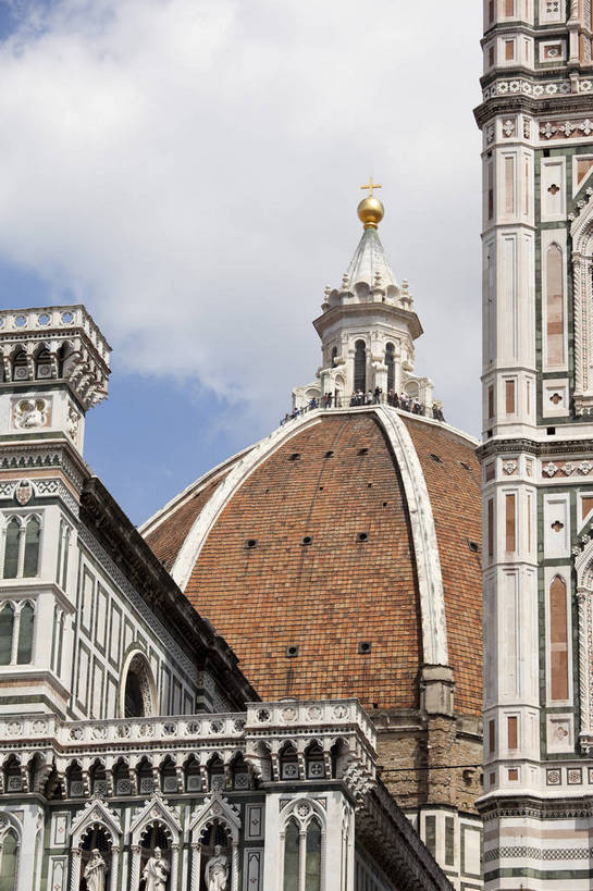 教堂,竖图,彩色,室外,特写,白天,旅游,度假,名胜古迹,标志建筑,地标,建筑,意大利,佛罗伦萨,遗迹,雕像,塑像,图片,窗,建筑群,古典,古迹,文物,娱乐,建设,古建筑,地标建筑,享受,休闲,旅游胜地,放松,竖,摄影,文明,古文明,哥特式建筑,世界文化遗产,圣母百花大教堂,神父,旅行,传统文化,bj174