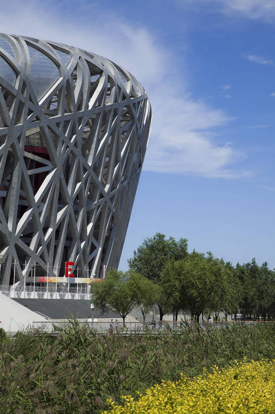 无人,公园,竖图,彩色,室外,白天,旅游,城市风光,城市,建筑,北京,中国,鸟巢,图片,建筑群,辉煌,现代建筑,旅游胜地,摄影,文明,发展,国家体育场,奥运场馆,繁荣,旅行,奥林匹克公园,bj174