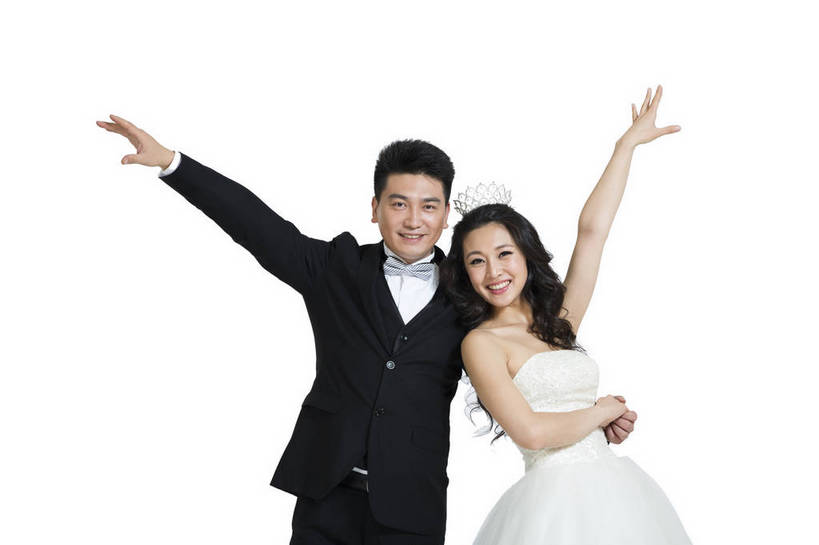 东方人,中年人,两个人,夫妻,横图,彩色,室内,白天,留白,抠图,白色背景,正面,侧面,裙子,爱情,婚礼,时尚,跳舞,成功,北京,中国,连衣裙,正装,图片,浪漫,现代,长裙,亲昵,成熟,可爱,美女,自信,摄影,生活方式,青春,优雅,新人,乐观,男人,男性,年轻男性,年轻女性,女人,女性,亚洲人,中国人,年轻人,情侣,拉手,半身,影棚拍摄,礼服,西服,愉快,bj174