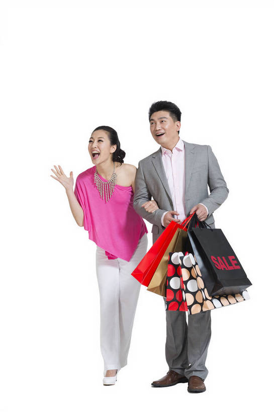 东方人,中年人,两个人,夫妻,走,笑,竖图,彩色,室内,白天,留白,抠图,白色背景,正面,爱情,购物,时尚,兴奋,成功,北京,中国,勾,挽,图片,购物袋,浪漫,指点,休闲装,现代,亲昵,休闲,成熟,可爱,美女,自信,勾着,摄影,生活方式,青春,优雅,挽着,乐观,男人,男性,年轻男性,年轻女性,女人,女性,亚洲人,中国人,年轻人,胳膊,手臂,情侣,全身,影棚拍摄,愉快,胳臂,bj174
