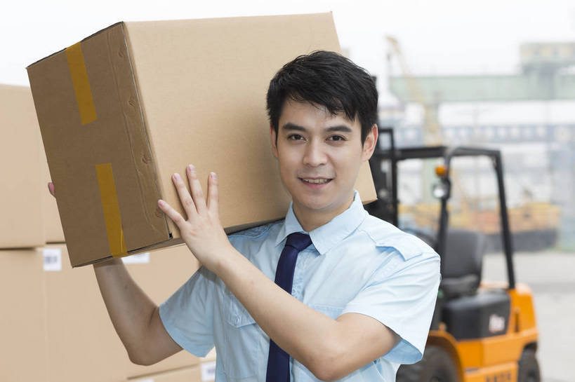 东方人,成年人,一个人,工厂,站,搬运,微笑,横图,彩色,室外,白天,工作服,制服,满意,幸福,骄傲,安全,信心,技术,科技,北京,中国,亚洲,堆积,检查,工作,图片,防护,年轻,仓库,黄种人,现代,货物,车,工人,交通工具,行业,职业,健康,机械,工程车,活力,自信,工业,运输,管理员,摄影,储藏,搬运工,保护,铲车,存储,厂房,工程,叉车,交易,效率,扛着,储存,货运,运送,载具,保险,专业,检验,分配,搬运车,单人,流转,装卸,管理人员,东亚,物流,保全,周全,安稳,安定,可靠,乐观,交通运输,搜检,责任,工作车,产业,单独,查察,查抄,检察,审查,管理,平安,认真,男人,男性,年轻男性,亚洲人,中国人,年轻人,半身,商业,工地,贮存,仓库管理员,库管,电动叉车,bj174