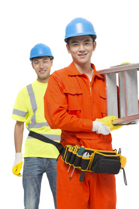 东方人,成年人,两个人,伙伴,建筑工人,技术人员,站,搬运,微笑,竖图,彩色,室内,白天,留白,抠图,白色背景,工作服,制服,满意,友谊,幸福,骄傲,安全,合作,信心,建筑业,装修,城市,建筑,北京,中国,亚洲,工作,梯子,图片,防护,年轻,黄种人,工人,安全帽,手套,建筑工地,行业,职业,健康,活力,自信,工业,摄影,建造,工具包,保护,工程,扛着,同伴,房地产,保险,专业,东亚,保全,周全,安稳,安定,可靠,乐观,工作制服,责任,产业,平安,认真,友情,男人,男性,年轻男性,亚洲人,中国人,年轻人,员工,技术员,半身,影棚拍摄,工作套服,商业,安全服,匠人,劳动者,体力工,技工,bj174