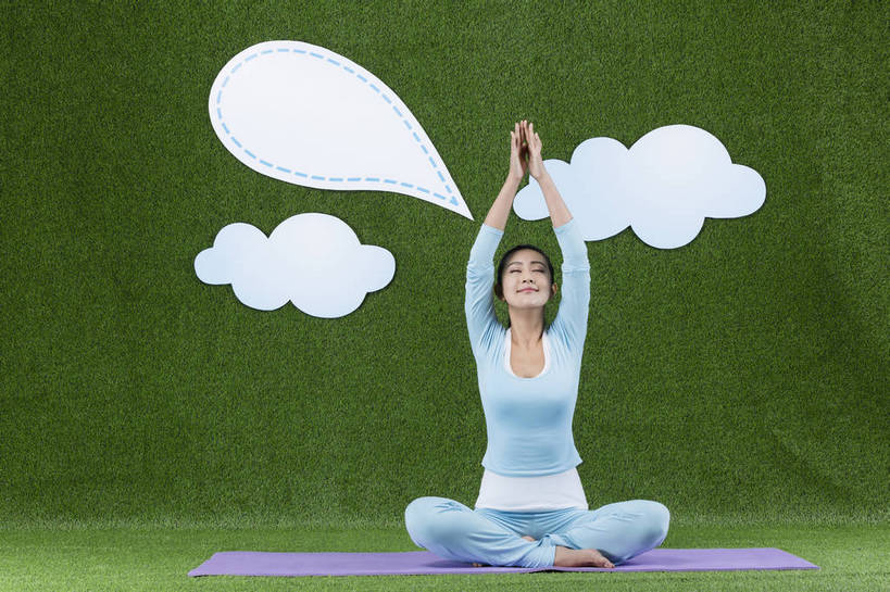 东方人,成年人,一个人,坐,横图,彩色,运动服,美容,瑜伽,运动,信心,草地,草坪,美景,北京,中国,亚洲,绿色背景,图片,景观,美丽,黄种人,干净,一个,绿色,自然,草皮,休闲,健康,景色,放松,美女,自信,养生,摄影,单个,清爽,优雅,宁静,舒适,清新,自然风光,瑜伽服,温柔,单人,东亚,纯净,单独,气息,完美,女人,女性,亚洲人,中国人,年轻人,闭着眼睛,盘着腿坐,全身,影棚拍摄,魅力,运动装,bj174