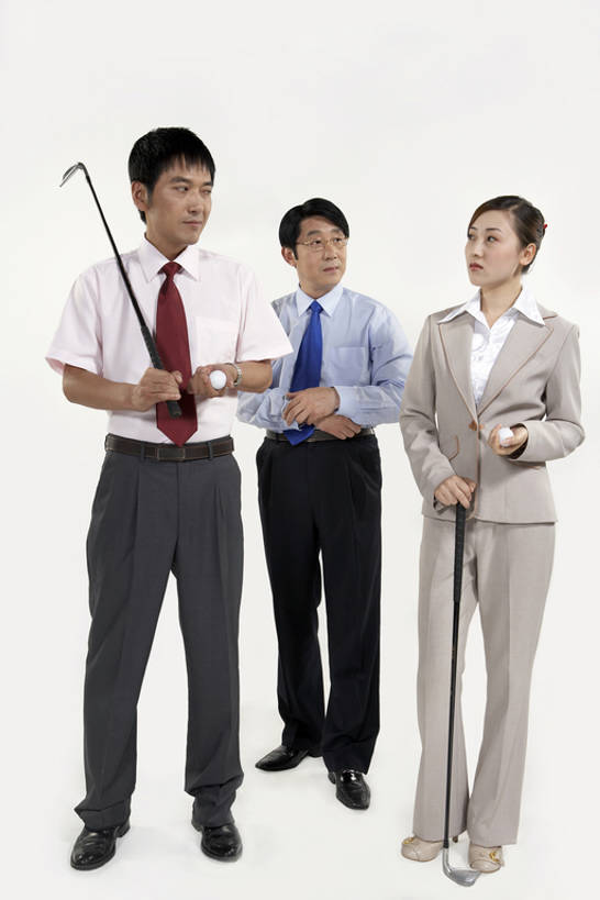 东方人,成年人,中年人,老年人,三个人,商务人士,秘书,司机,运动员,商务男性,商务女性,健身房,办公室,露齿笑,竖图,留白,抠图,白色背景,正面,高跟鞋,衬衫,运动服,锻炼,商务,快乐,通讯,友谊,幸福,成功,运动,合作,团队,信心,竞争,技术,举重,壁纸,鞋子,北京,中国,亚洲,握,准备,套装,服装,正装,工作,高尔夫球,砝码,手表,眼镜,带子,领带,训练,注视,娱乐,运动器械,现代,外套,衣服,白色,观察,看,职业,休闲,健康,皱眉,面对面,健身器械,放松,活力,想,握着,摄影,服饰,生活方式,观看,技巧,动作,察看,领导,健美,酷,享乐,衣着,经理,工作室,成就,穿着,关注,瘦身,体育器械,决心,爱好,手艺,商务装,健身器材,塑形,合伙,挑战,想象,高尔夫球棒,工薪阶层,东亚,陪同,衣饰,技能,技艺,陪伴,能力,把握,高尔夫球运动,老年男性,男人,男性,年轻男性,年轻女性,女人,女性,中年男性,中年女性,亚洲人,中国人,年轻人,白领,上班族,钟,休闲活动,体育运动员,运动选手,彩图,高角度拍摄,全身,影棚拍摄,衬衣,欢乐,妙技,运动器材,办公室职员,运动装,公平,本领,举重运动,商业活动,健身俱乐部,掌控,伴随,bj175