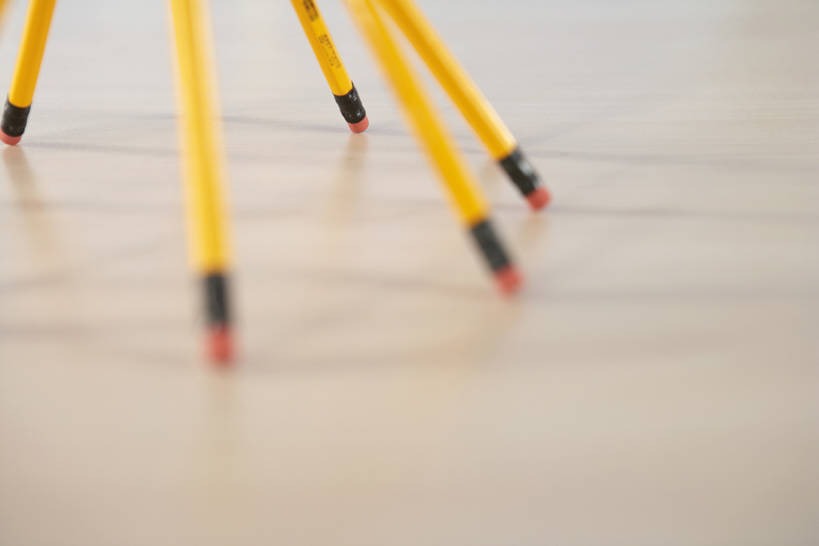 无人,办公室,横图,室内,特写,白天,静物,锐利,办公用品,书桌,文具,排列,黄色,铅笔,学习用品,平衡,摄影,文具用品,橡皮擦,停止,锋利,尖锐,指着,暂停,停滞,彩图,影棚拍摄,bj175