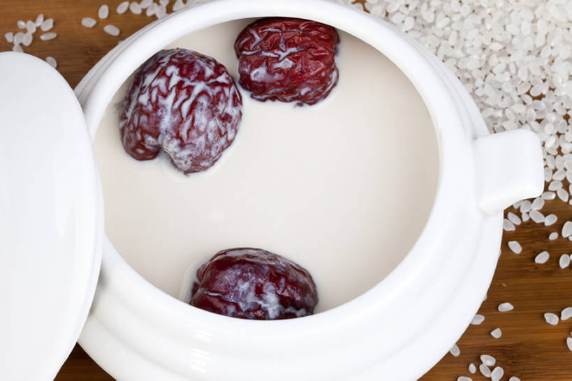 牛奶,无人,横图,化妆,美容,静物,护肤,炖锅,粥,米,饮食,碗,保养,享受,休闲,健康,放松,保健,摄影,奶制品,清新,热饮,健康食物,养颜,彩图,影棚拍摄,SPA美容,bj175