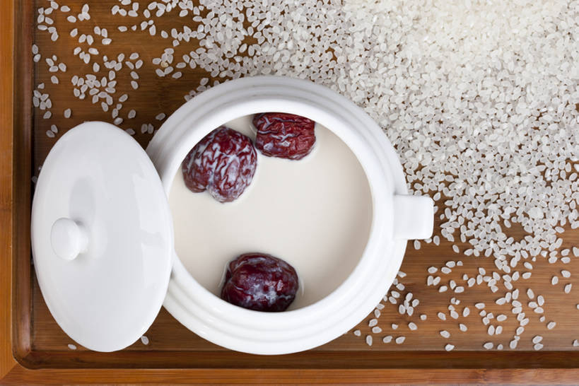 牛奶,无人,横图,俯视,化妆,美容,静物,护肤,炖锅,粥,米,饮食,碗,保养,享受,休闲,健康,放松,保健,摄影,奶制品,清新,热饮,健康食物,养颜,彩图,高角度拍摄,影棚拍摄,SPA美容,bj175