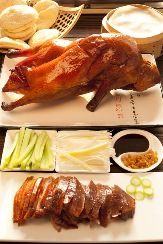 烤鸭,无人,竖图,桌子,静物,北京,中国,亚洲,肉,美味,食品,传统,鸭肉,肉类,饮食,摄影,风格,膳食,中国文化,肉食,东亚,北京烤鸭,主菜,彩图,传统文化,bj175