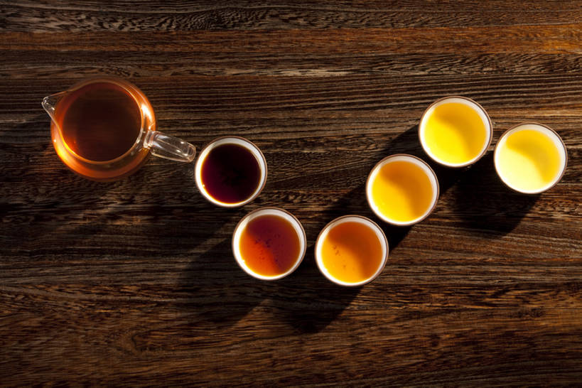 无人,横图,室内,茶,桌子,静物,亚洲,木制,圆形,材料,瓷器,茶道,茶叶,陶瓷制品,排列,茶馆,健康,安静,颜色,摄影,有机食品,生活方式,茶色,高雅,草本,中国文化,热饮,茶杯,彩图,传统文化,bj175