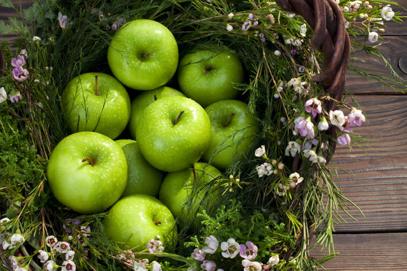 无人,横图,俯视,室内,背景,桌子,苹果,静物,水果,中国,丰富,篮子,木材,木纹,食品,饮品,筐,花,食物,饮料,绿色,容器,概念,健康,摄影,简单,可口,东亚,健康食物,适口,彩图,高角度拍摄,bj175