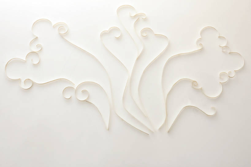 无人,横图,俯视,留白,白色背景,静物,北京,中国,亚洲,纸,云,祥云,白色,摄影,高雅,风格,简单,东亚,式样,想法,设计,彩图,高角度拍摄,影棚拍摄,bj175