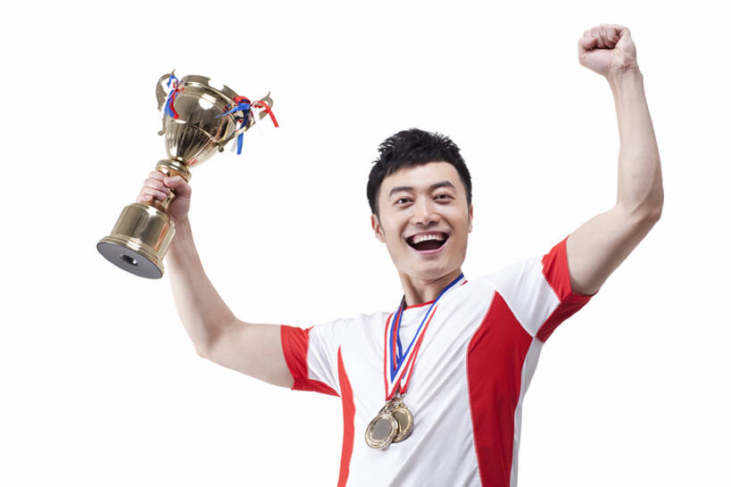 东方人,成年人,一个人,运动员,举,微笑,横图,留白,白色背景,正面,运动服,制服,锻炼,快乐,兴奋,幸福,骄傲,成功,比赛,运动,信心,竞争,北京,中国,亚洲,第一名,仅一个男性,仅一个人,欢呼,标志,数字,文字,字符,竞技运动,娱乐,标识,刺激,仅一个年轻男性,托,职业,休闲,奥运,活力,力量,摄影,阿拉伯数字,影棚,体育运动,摄影棚,决心,奖牌,挑战,东亚,队服,技能,体育,男人,男性,年轻男性,亚洲人,中国人,年轻人,体育运动员,运动选手,举起,举手,举着,向上举,向上伸,向上托,张开手臂,半身,彩图,影棚拍摄,健身,欢乐,拍摄,奖杯,紧身连衣裤,bj175