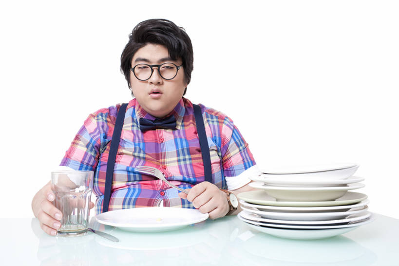 东方人,成年人,一个人,无人,横图,白色背景,正面,贪欲,餐具,吊带,北京,中国,亚洲,仅一个男性,仅一个人,堆叠,方格,格子,领结,眼镜,食品,拿着,注视,休闲装,饮食,仅一个年轻男性,盘子,观察,看,夸张,摄影,影棚,生活方式,观看,察看,膳食,关注,摄影棚,饥饿,东亚,男人,男性,年轻男性,亚洲人,中国人,年轻人,半身,彩图,影棚拍摄,拍摄,饿,暴饮暴食,bj175