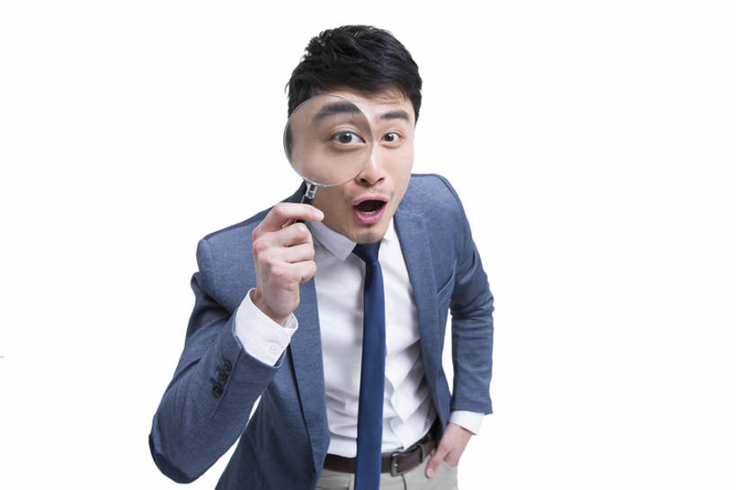 东方人,成年人,一个人,商务人士,商务男性,笑,微笑,露齿笑,横图,留白,抠图,白色背景,正面,衬衫,西装,商务,时尚,快乐,兴奋,幸福,热情,成功,信心,北京,中国,亚洲,仅一个男性,仅一个人,握,套装,正装,放大镜,领带,注视,现代,刺激,仅一个年轻男性,观察,看,站着,张嘴,职业,独立,表情,活力,乐趣,探索,握着,摄影,放大,观看,发现,惊奇,幽默,察看,享乐,变形,关注,肖像,商务装,张大嘴巴,工薪阶层,东亚,搜寻,一套,男人,男性,年轻男性,亚洲人,中国人,年轻人,白领,上班族,张开嘴,两手抄兜,半身,彩图,影棚拍摄,衬衣,欢乐,机遇,焦距,办公室职员,好奇心,韩版,广角,bj175