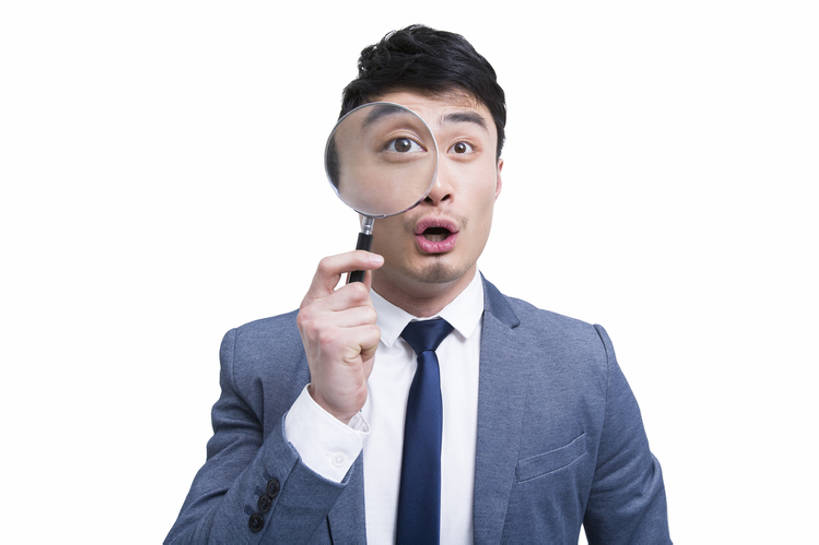 东方人,成年人,一个人,商务人士,商务男性,笑,微笑,露齿笑,横图,留白,抠图,白色背景,正面,衬衫,西装,商务,时尚,快乐,兴奋,幸福,热情,成功,信心,北京,中国,亚洲,仅一个男性,仅一个人,握,套装,正装,放大镜,领带,现代,刺激,仅一个年轻男性,看,向上看,站着,张嘴,职业,独立,表情,鬼脸,活力,乐趣,探索,握着,摄影,放大,发现,惊奇,幽默,享乐,变形,肖像,商务装,张大嘴巴,工薪阶层,东亚,搜寻,一套,男人,男性,年轻男性,亚洲人,中国人,年轻人,白领,上班族,张开嘴,半身,彩图,影棚拍摄,衬衣,欢乐,机遇,焦距,办公室职员,好奇心,韩版,广角,bj175
