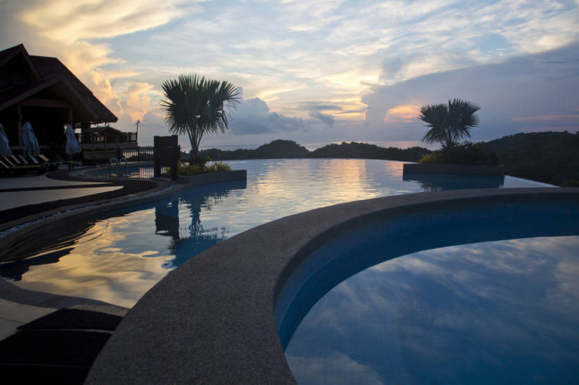无人,体育馆,游泳池,宾馆,横图,室外,白天,旅游,度假,奢侈,美景,日落,水,别墅,酒店,菲律宾,亚洲,节日,反射,景观,水池,水面,水平线,晚霞,霞光,云,落日,豪华,娱乐,泳池,风景,天空,自然,黄昏,地标建筑,享受,休闲,景色,彩霞,放松,摄影,酒家,宁静,华丽,旅社,游泳馆,热带气候,自然风光,华贵,富丽,华美,夕照,薄暮,长滩岛,夕阳,彩图,旅行,傍晚,客店,客栈,旅店,旅馆,商旅,斜阳,华侈,奢华,bj175