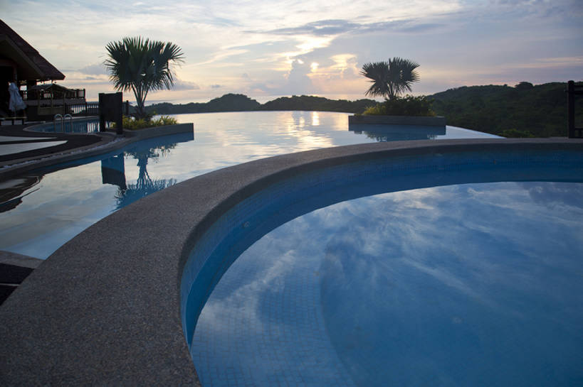 无人,体育馆,游泳池,宾馆,横图,室外,白天,旅游,度假,奢侈,美景,日落,水,别墅,酒店,菲律宾,亚洲,节日,反射,景观,水池,水面,水平线,晚霞,霞光,云,落日,豪华,娱乐,泳池,风景,天空,自然,黄昏,地标建筑,享受,休闲,景色,彩霞,放松,摄影,酒家,宁静,华丽,旅社,游泳馆,热带气候,自然风光,华贵,富丽,华美,夕照,薄暮,长滩岛,夕阳,彩图,旅行,傍晚,客店,客栈,旅店,旅馆,商旅,斜阳,华侈,奢华,bj175