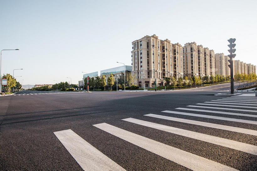 无人,横图,室外,白天,度假,美景,城市风光,城市,道路,高速公路,建筑,街道,路,公路,中国,亚洲,景观,车道,十字路口,交通,娱乐,现代,风景,天空,享受,休闲,景色,放松,摄影,宁静,柏油路,都市风光,沥青,东亚,斑马线,马路,彩图,建筑结构,广角,汽车广告背景图,bj175