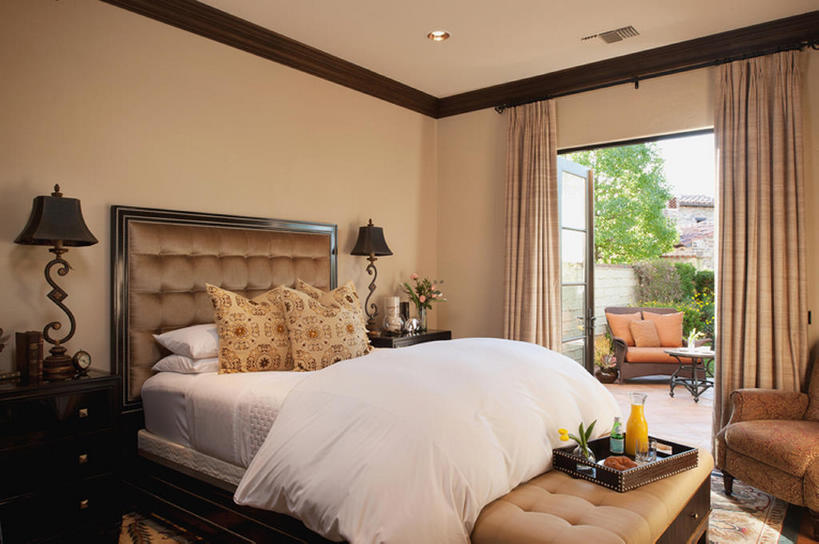 无人,家,横图,室内,白天,早餐,别墅,窗帘,床,门,台灯,卧室,酒店,一排,整齐,房屋,院子,餐盘,干净,现代,灯,排列,床头柜,枕头,摄影,生活方式,高雅,舒适,住房,风格,羽绒被,队列,桔子汁,华贵,房地产,彩图,当代,上层阶级,客房服务,bj175