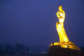 tkf001_305893