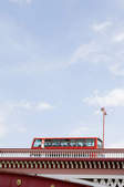tkf003_402947